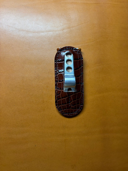 Scotty Cameron Pivot Tool & Golf Tee Holder. Pocket for 1.5 inch Ball Marker. Embossed Crocodile and Natural Veg Tan leather.